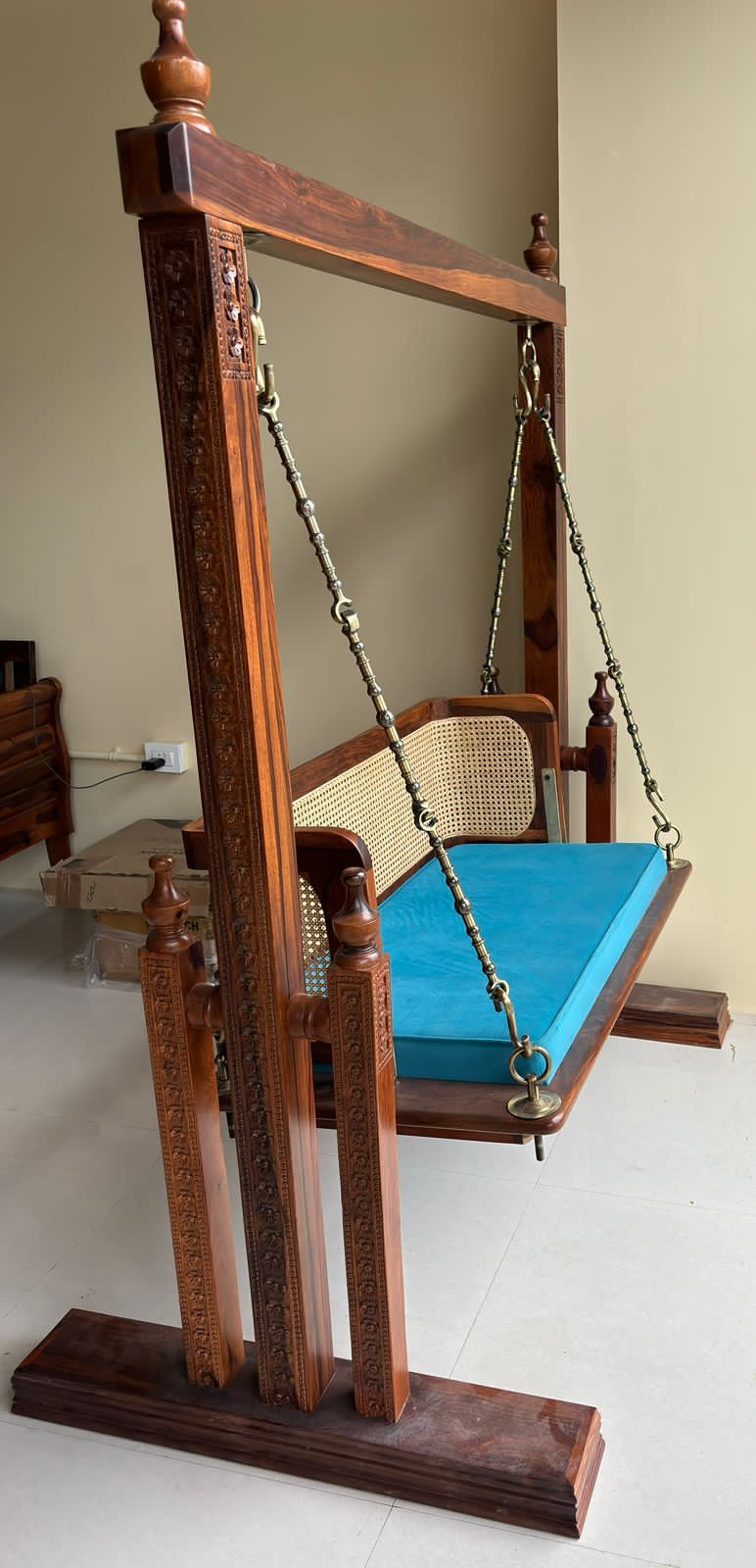 2 Sided Movable Jhula Cane Pattern Customise